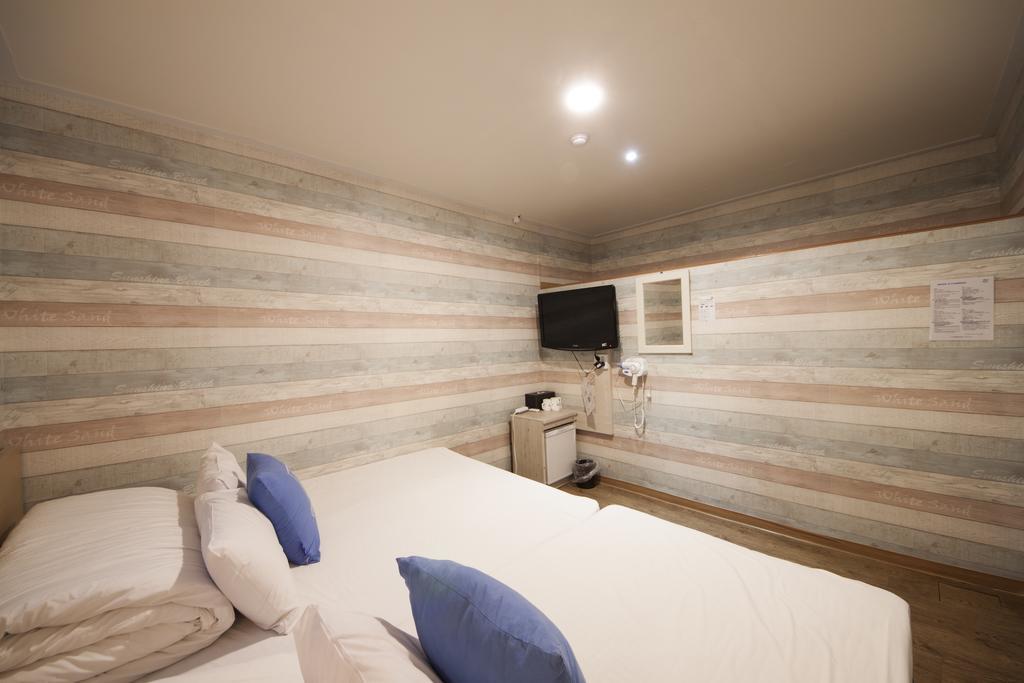 K-Guesthouse Sinchon 2 Seoul Exterior photo