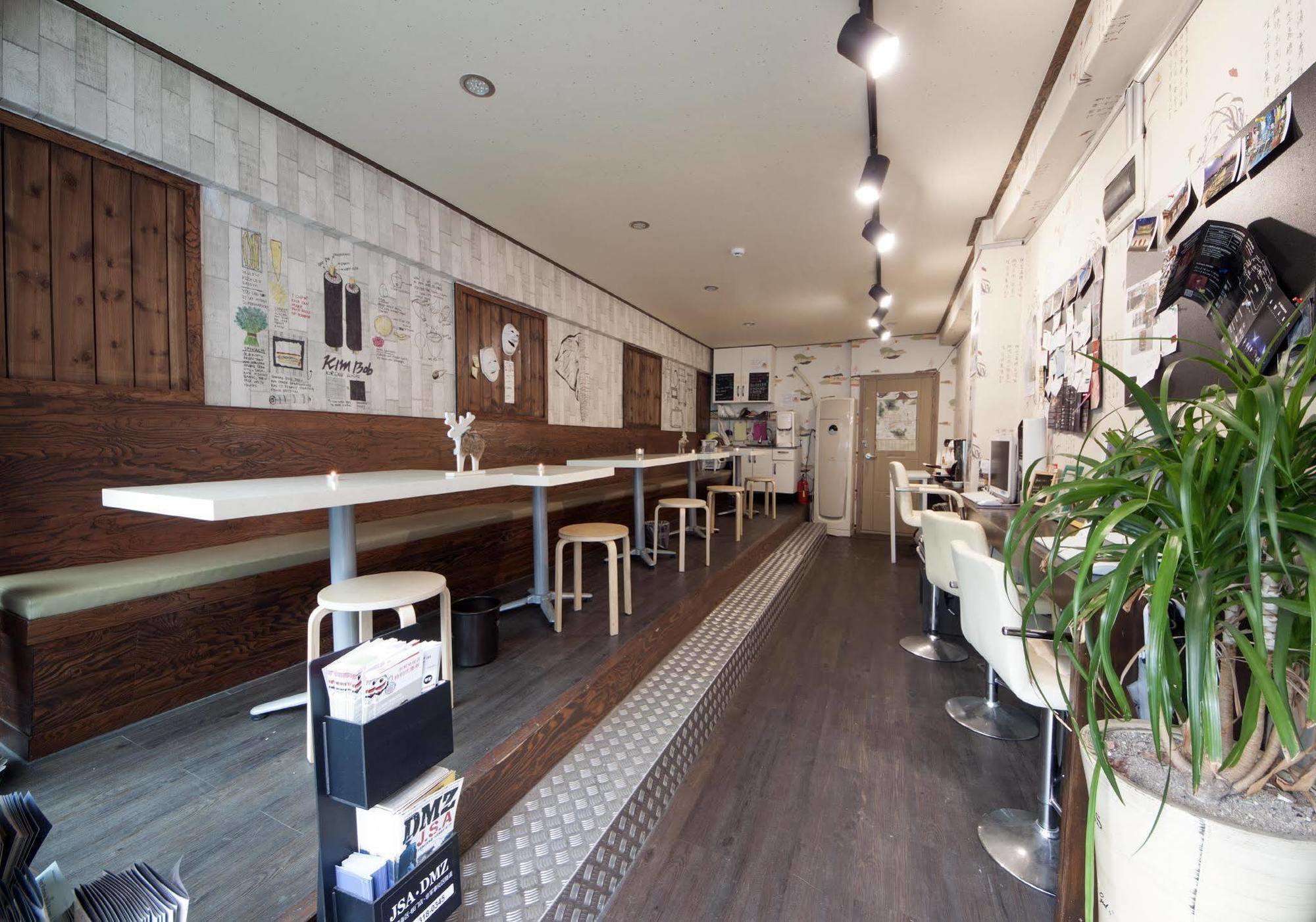 K-Guesthouse Sinchon 2 Seoul Exterior photo