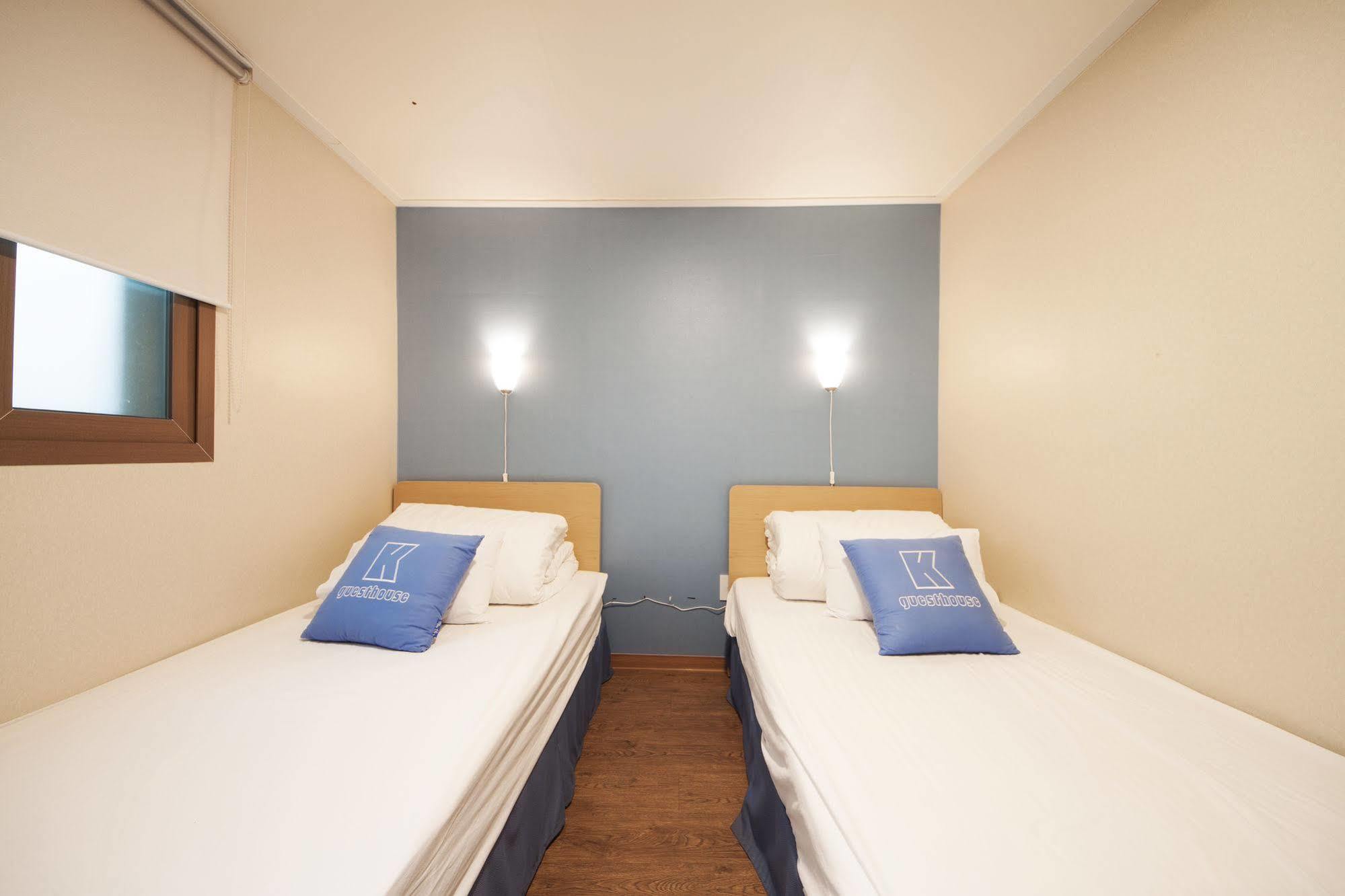 K-Guesthouse Sinchon 2 Seoul Exterior photo